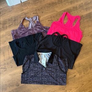 Bundle of 5 fitness tanks